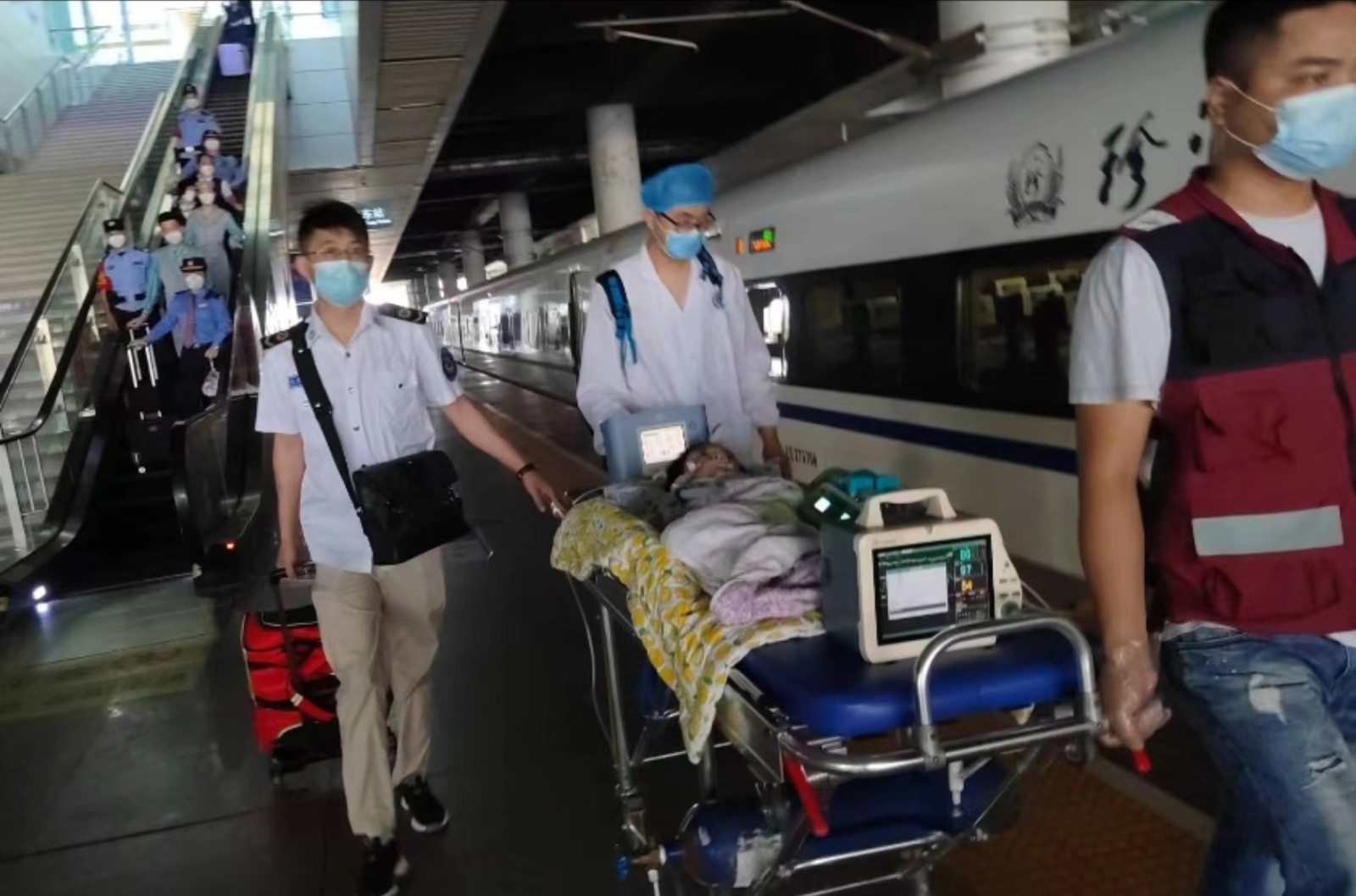 赫章县高铁转运公司